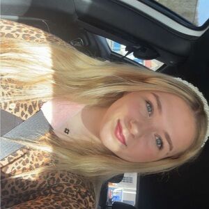 Meet your Posher, Sammantha